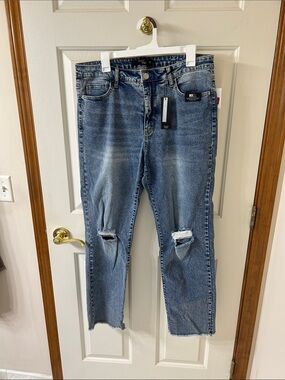 Women's Blue Distressed Relaxed Jeans
